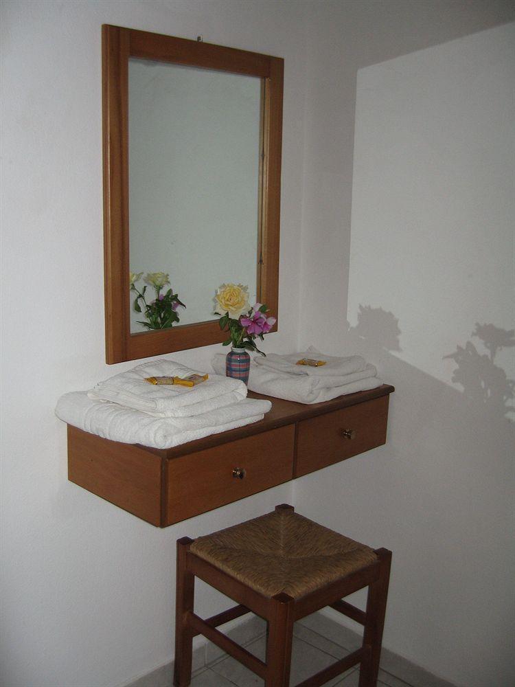 Irilena Apartments Stalís Ngoại thất bức ảnh