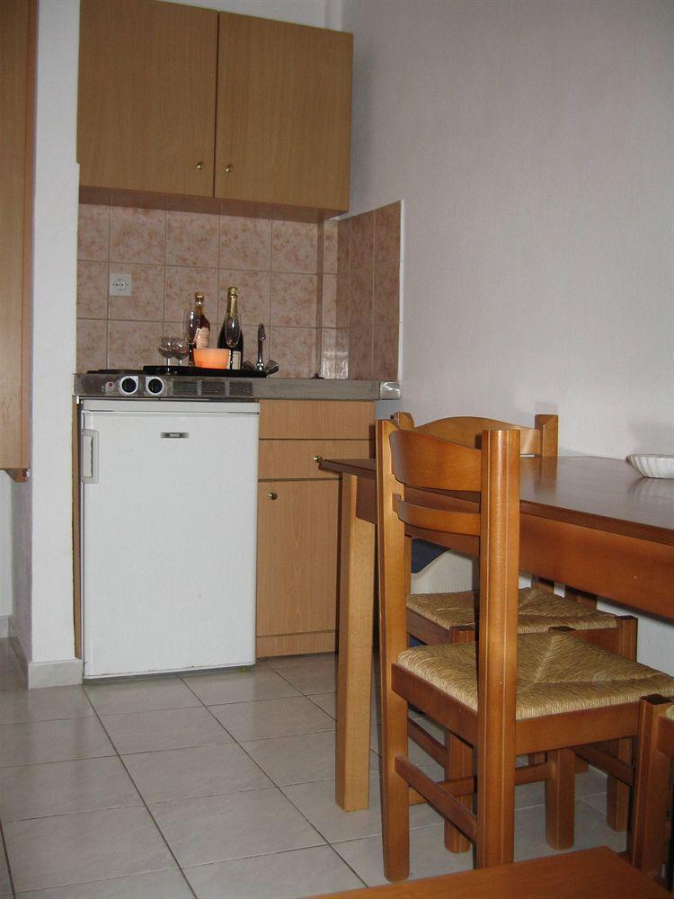 Irilena Apartments Stalís Ngoại thất bức ảnh