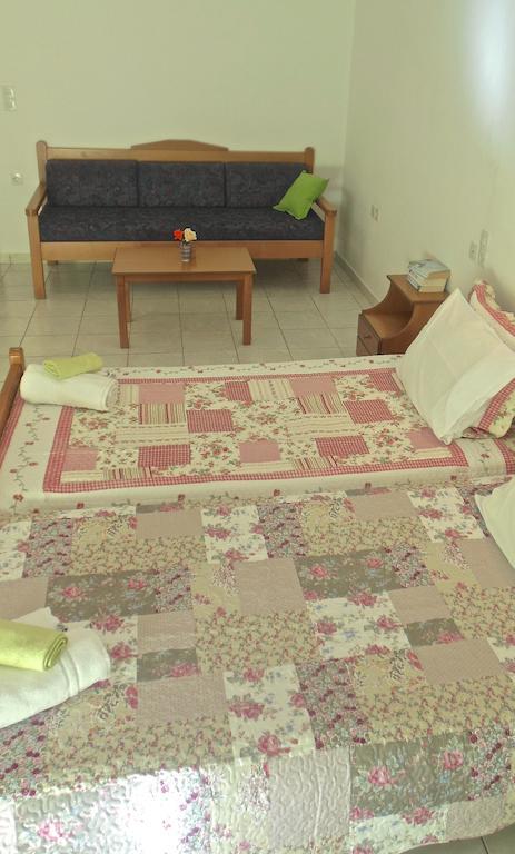 Irilena Apartments Stalís Phòng bức ảnh