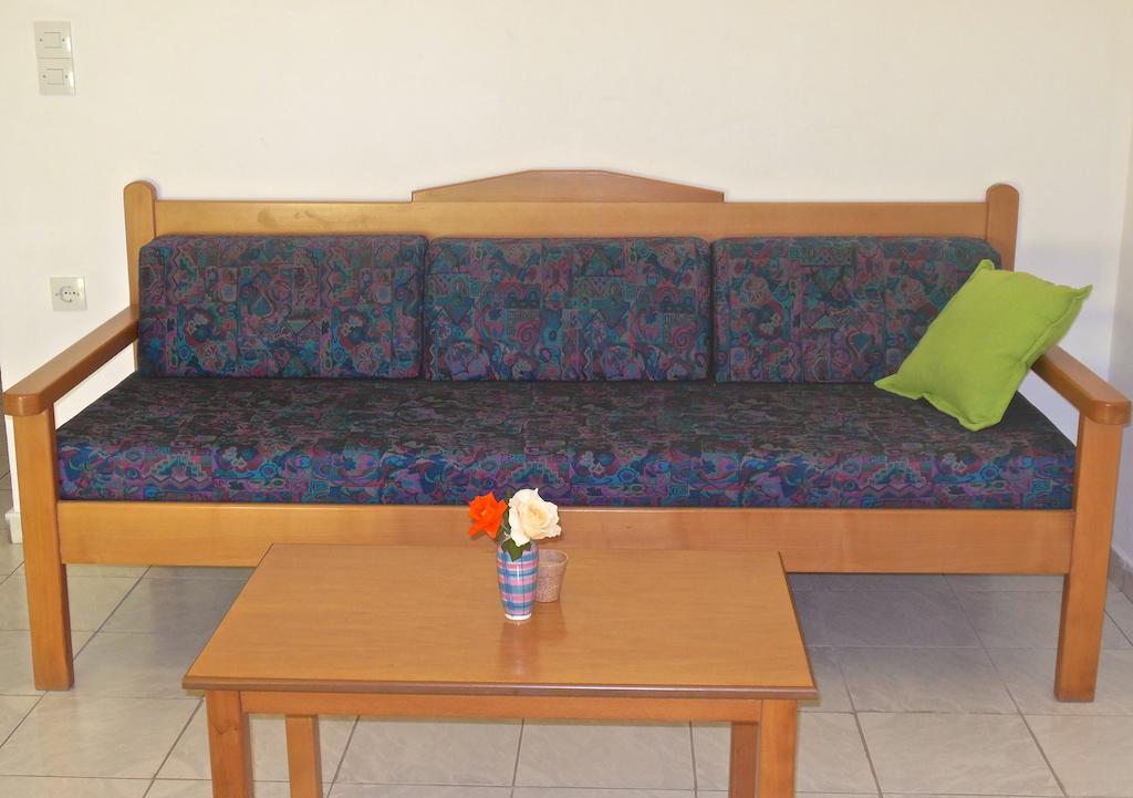 Irilena Apartments Stalís Phòng bức ảnh