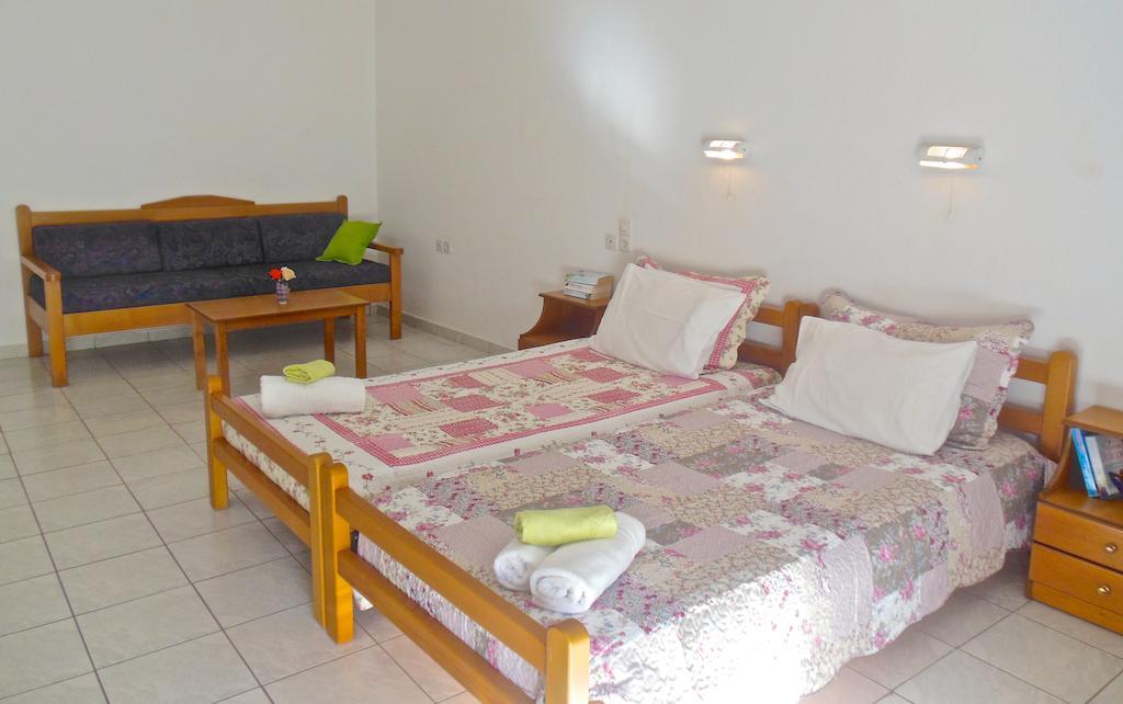 Irilena Apartments Stalís Phòng bức ảnh