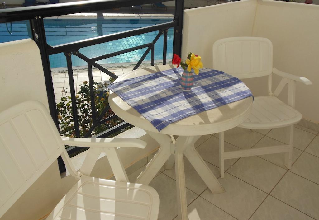 Irilena Apartments Stalís Phòng bức ảnh