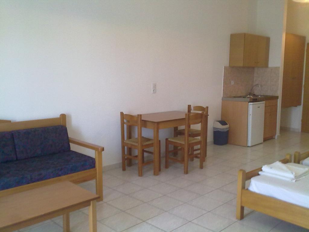 Irilena Apartments Stalís Phòng bức ảnh