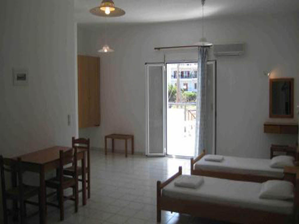 Irilena Apartments Stalís Ngoại thất bức ảnh